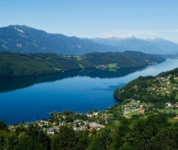 Blick auf Millstatt und See von oben
