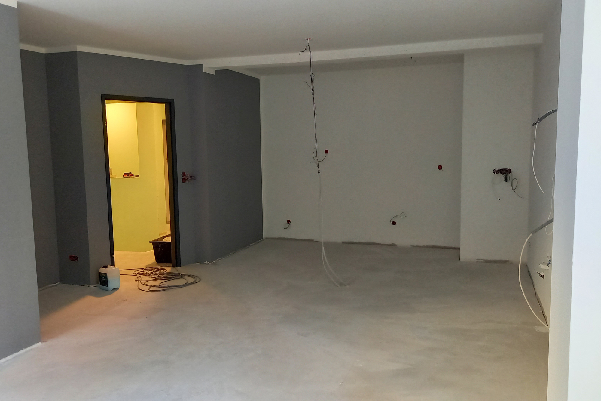 Zimmerumbau grau weiß