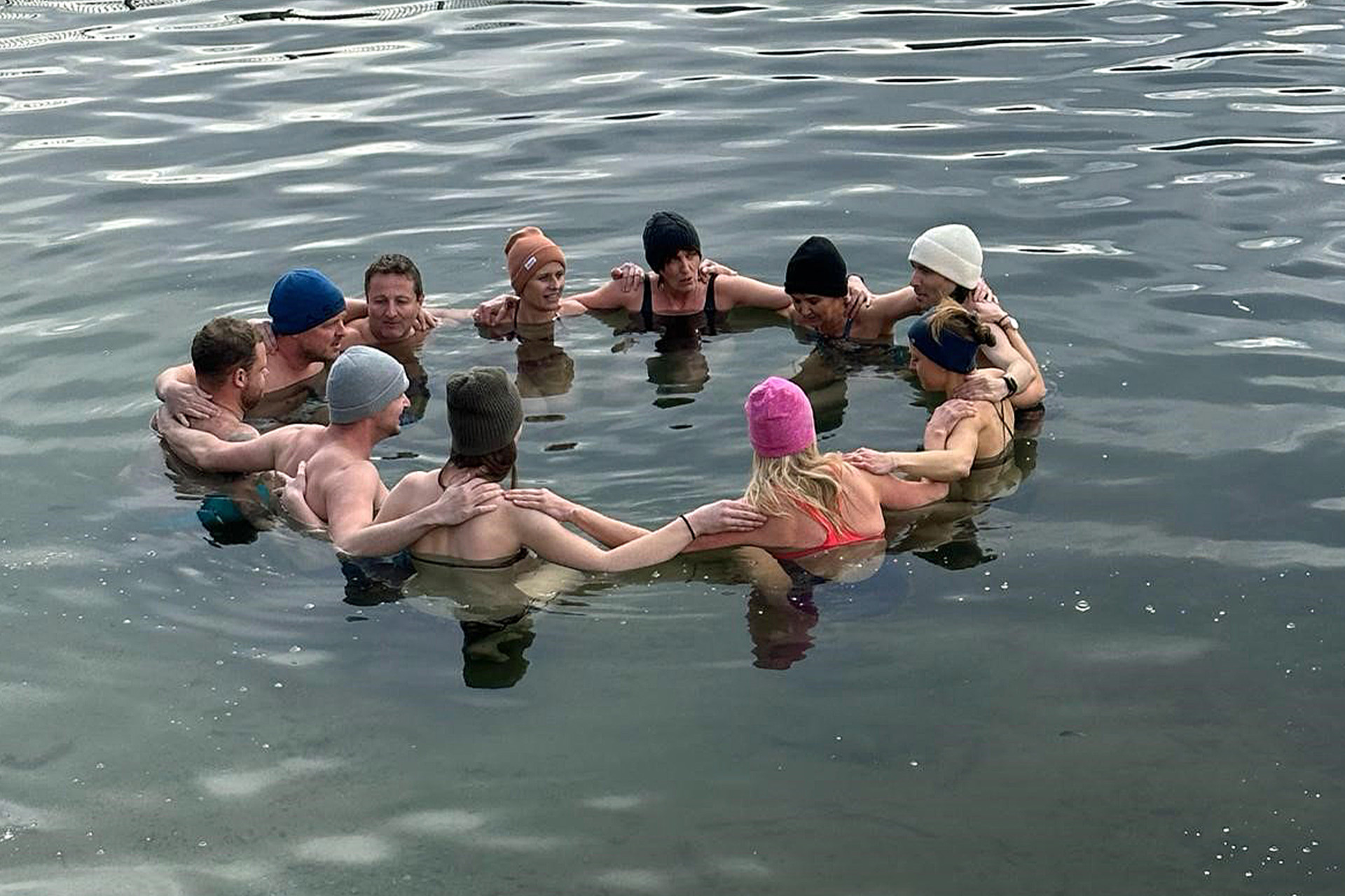 Gruppenbild vom Eisbaden