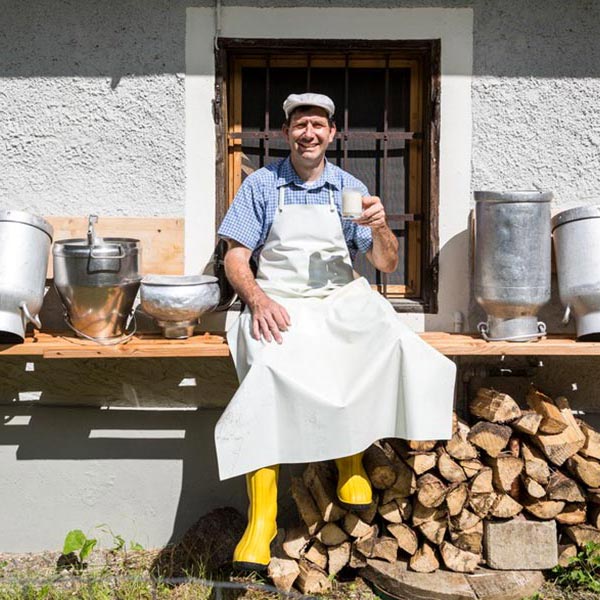 Mann mit frischen Fleisch